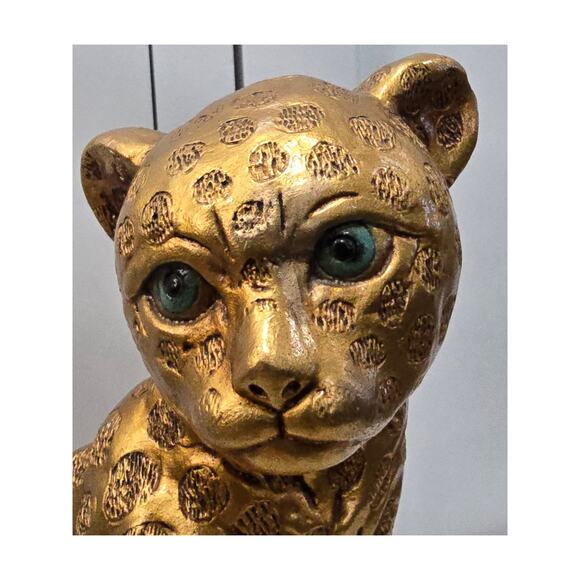 Vintage Gold Spotted Kitten / Cheetah Statue — Mid-Century Chalkware Collectible - Picture 15 of 15